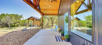 Recently Built Cabin w/ Pavilion in Granbury!