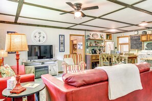 House (2 Bedrooms) | Bahagian dalam
