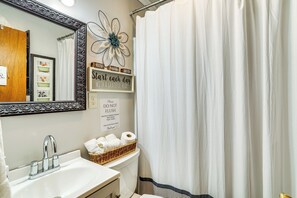 House (2 Bedrooms) | Interior - < 1/2 Mi to Lake: Secluded Gem in Cherokee Village (Cherokee Village)