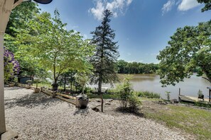 Apartment (0 Bedroom) | Interior - Lakefront Retreat w/ Patio in Fort Towson! (Fort Towson)