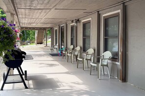 Apartment (0 Bedroom) | Interior - Lakefront Retreat w/ Patio in Fort Towson! (Fort Towson)