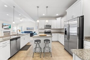 Microwave, dishwasher, coffee/tea maker - 10 Golden Eagle Dr, Ocean View, DE (Ocean View)