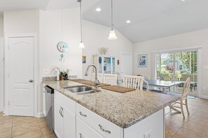 Microwave, dishwasher, coffee/tea maker