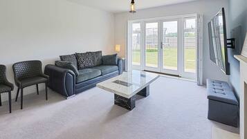 4 bedrooms