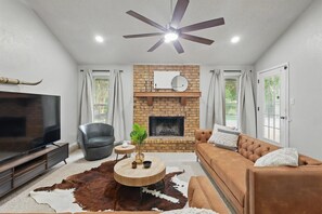 Televisión, oficina