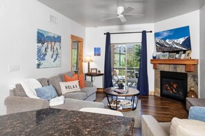 TV connectée, cheminée