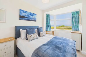 4 soverom, strykejern/-brett, wi-fi og sengetøy