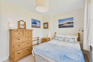 4 dormitorios, tabla de planchar con plancha, wifi y ropa de cama