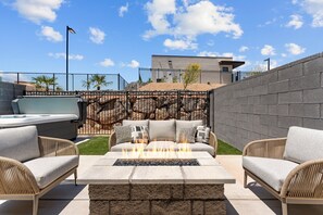 Property grounds - Sand Hollow Skyline: Community Pool + Hot Tub (Washington)