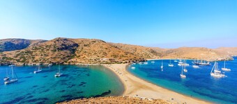 Seafront Theis Retreat - Loutra Seaview Bliss