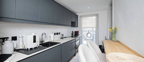 Four, plaque de cuisson, lave-vaisselle