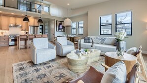 Kondominium, 4 kamar tidur | Area keluarga | Smart TV