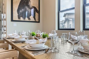Condo, 4 Bedrooms | Dining