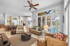 Smart TV, offices - Waterfront home w/ heated pool, spa & walk to beach (Marco Island)