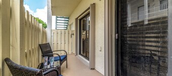 JupRent's - Posh Paradise - 2Bed/2Bath -Jupiter - Beach Pool