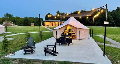 Redbud- Glamping @ The River Bluff Cabins