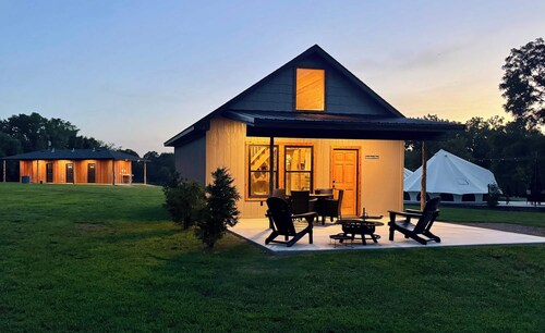 Southern Pine Cabin @ The River Bluff Cabins