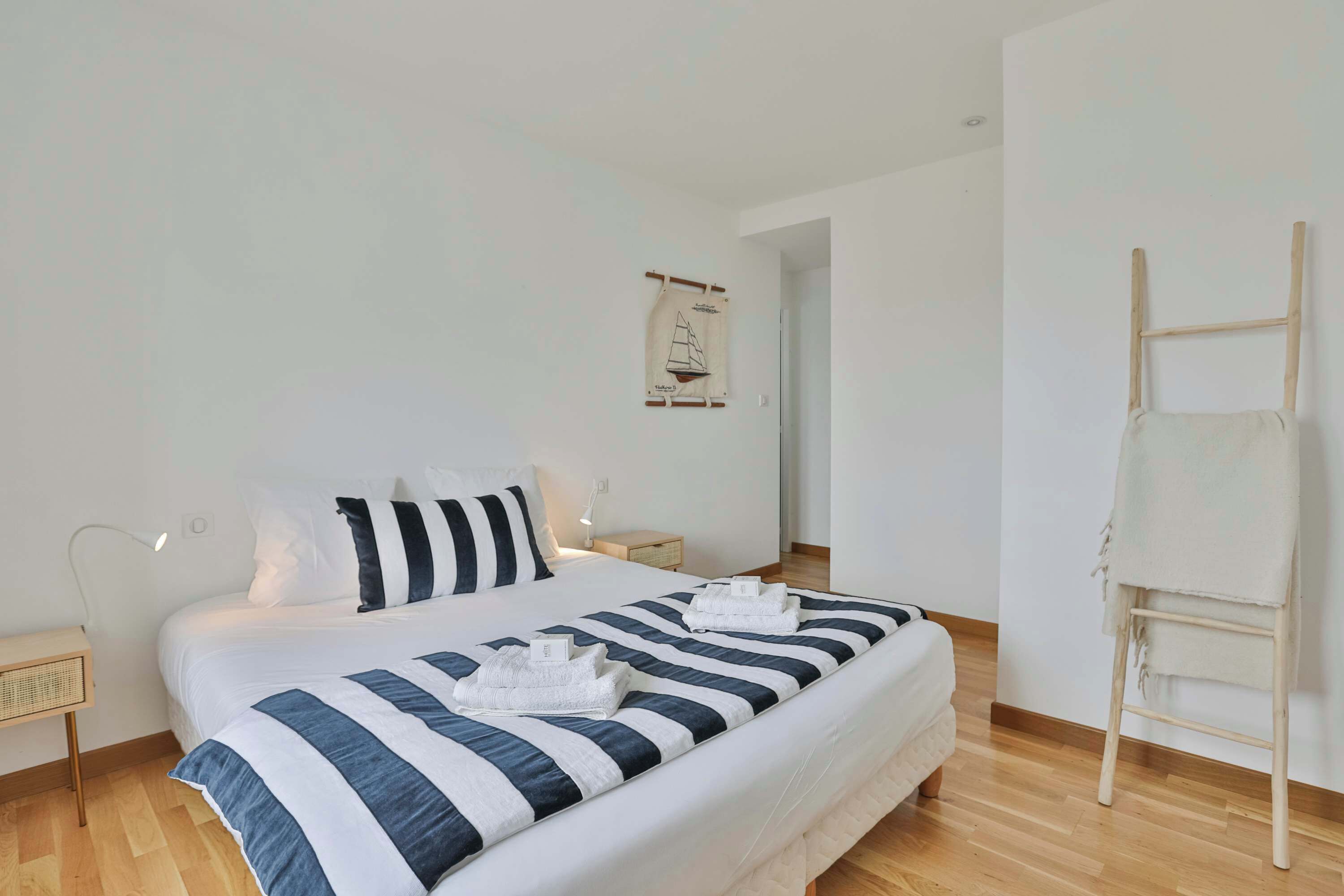 4 chambres, bureau, fer et planche à repasser, Wi-Fi