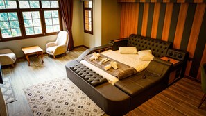 デラックス ルーム シティビュー | 防音設備、WiFi (無料)