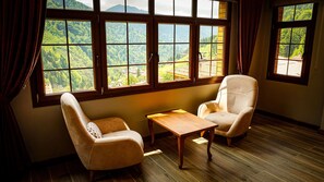 Deluxe Room, City View