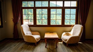Deluxe-Zimmer, Stadtblick | Schallisolierte Zimmer, kostenloses WLAN