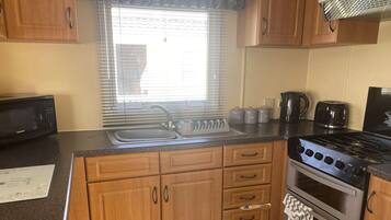 House, 3 Bedrooms, Balcony, Garden View | Interior