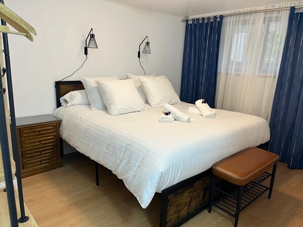 2 bedrooms, WiFi, bed sheets