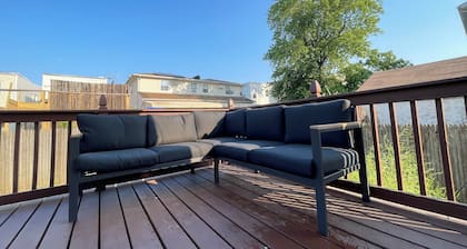 STAYCA Spacious Suite 4-bedroom apartment in Queens Near JFK