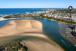 Beach - The Cosmopolitan Suite (Maroochydore)