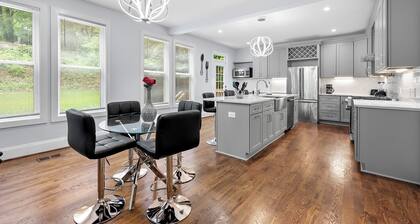 Luxury 5BR Home • Built 2022 • Near Buckhead & Midtown