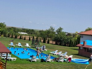 Room, Multiple Bedrooms, Accessible, Smoking | Pool