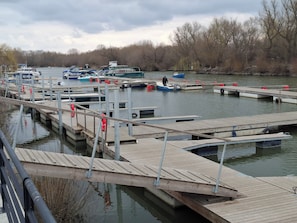 Habitación, varias habitaciones, con acceso para personas discapacitadas, para fumadores | Paseos en bote