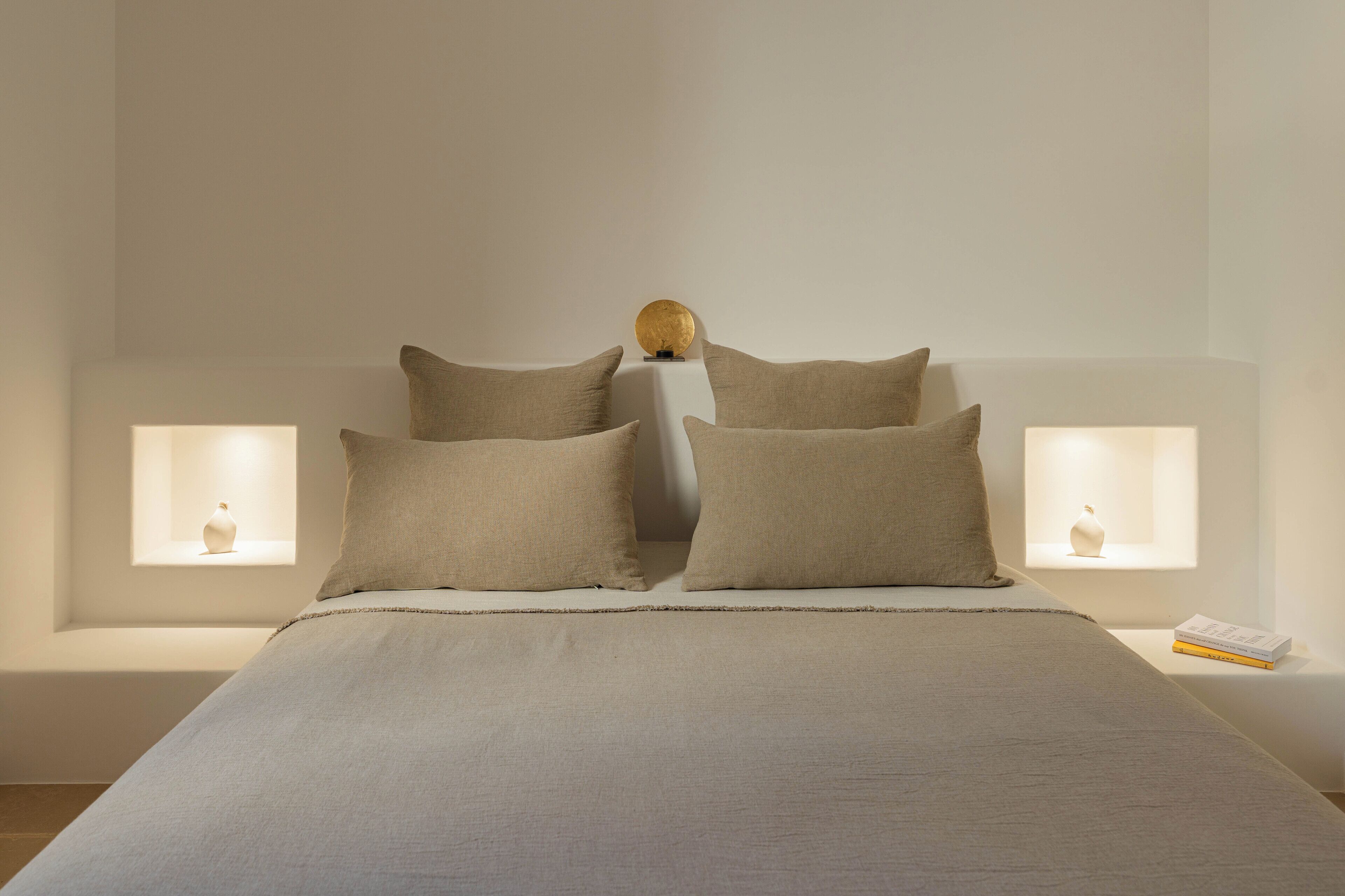 3 bedrooms, in-room safe, free WiFi, bed sheets