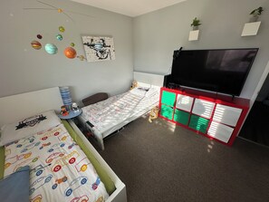 2 dormitorios, tabla de planchar con plancha, wifi y ropa de cama