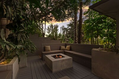 Hollywood Dell Oasis, Canyon VIEWS, Fire Pit & BBQ