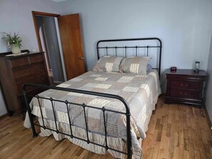 2 bedrooms, bed sheets