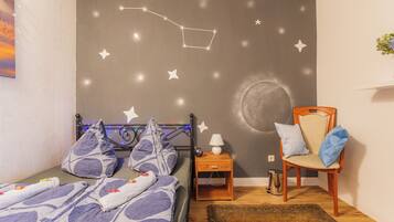 3 Schlafzimmer, Zimmersafe, Schreibtisch, Bügeleisen/Bügelbrett