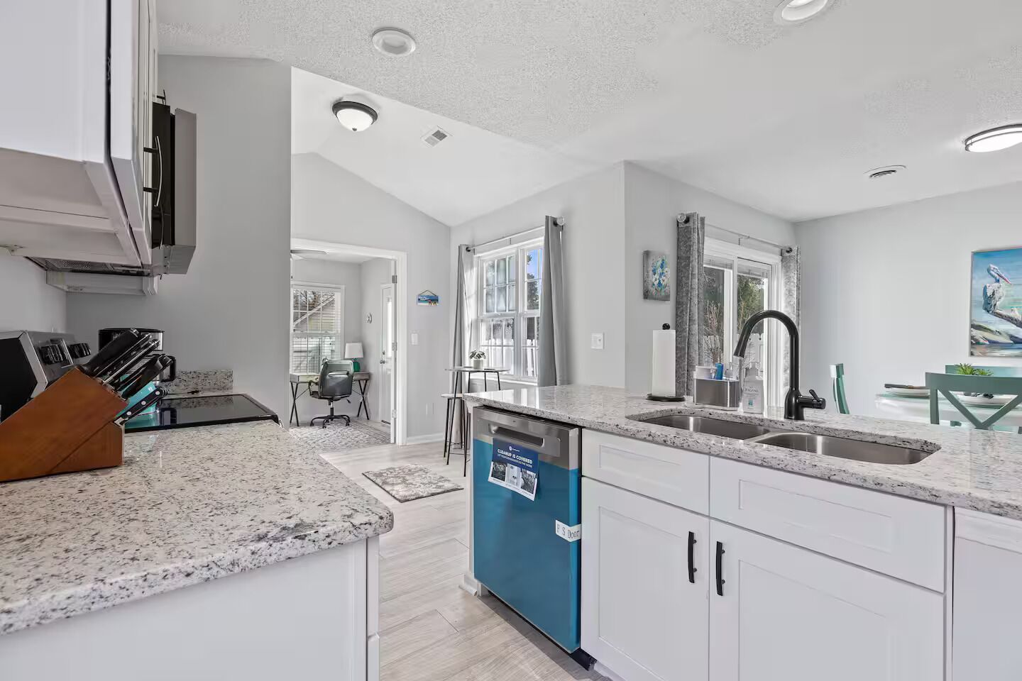 Mikrowelle, Ofen, Herdplatte, Geschirrspüler