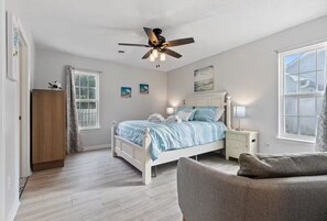 4 chambres, fer et planche à repasser, Wi-Fi, draps fournis