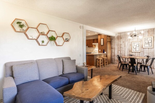 TV, fireplace, DVD player, offices