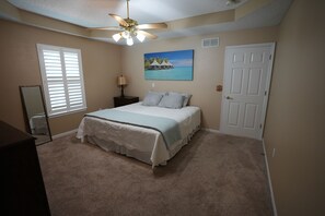 3 Schlafzimmer, Bügeleisen/Bügelbrett, WLAN, Bettwäsche