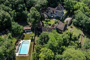 Exterior - 14th Century Castle with Panoramic Views – Périgord Noir – Near Sarlat (Castels et Bézenac)