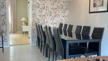 Casa, 6 habitaciones, para fumadores, chimenea | Restaurantes