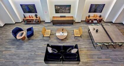 Cozy 1-bedroom apartment with AC, WiFi in charming Hackensack