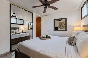 1 habitación, tabla de planchar con plancha, wifi y ropa de cama 