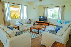 Villa, 5 Bedrooms, Accessible, Smoking | Living room | Books - Villa in Diani With a Private Pool (Diani Beach)