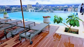 Apartment, 2 Bedrooms, Accessible, Smoking | Pool | Outdoor pool