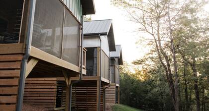 Liberty Loft 3 bedroom Pet friendly Lake Front