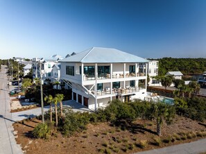 Exterior - Tiny Bubbles 30A|Easy Beach Access|Private Pool|Golf Cart (Santa Rosa Beach)