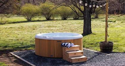 Cozy Brookside Cabin with Hot Tub | Woodstock VT